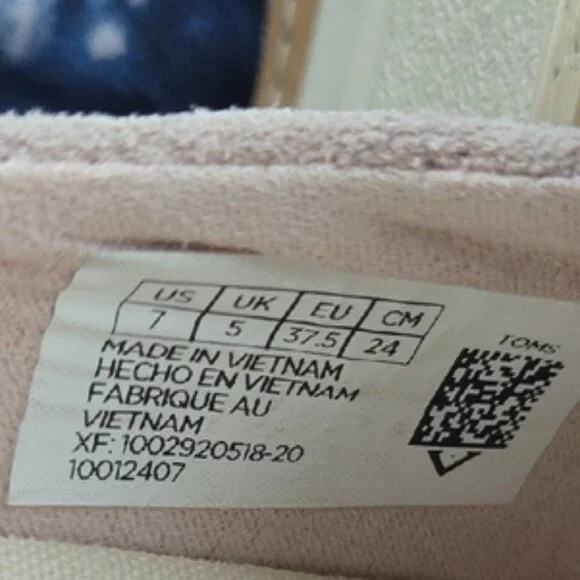 TOMS Sunrise Blush Suede Tassel Slip On Mule Sneakers (7) - Picture 6 of 16